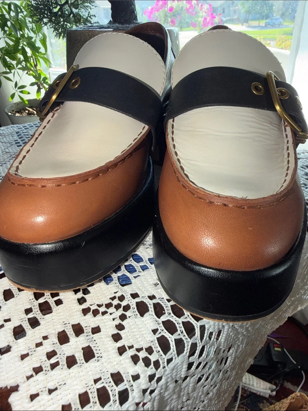 Dolce Vita White, Brown and Black Leather Buckle Loafers